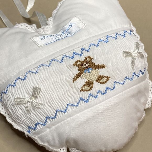 Princess Linens Music Pillow White It’s A Small World Heart Shape Smocking Bear - Picture 6 of 14